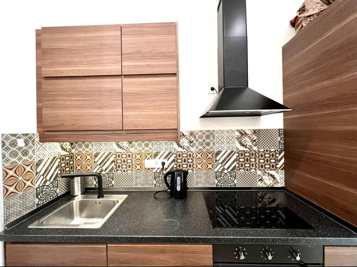 Wonderful Design Apartment In The City Centre บูดาเปสต์ ภายนอก รูปภาพ
