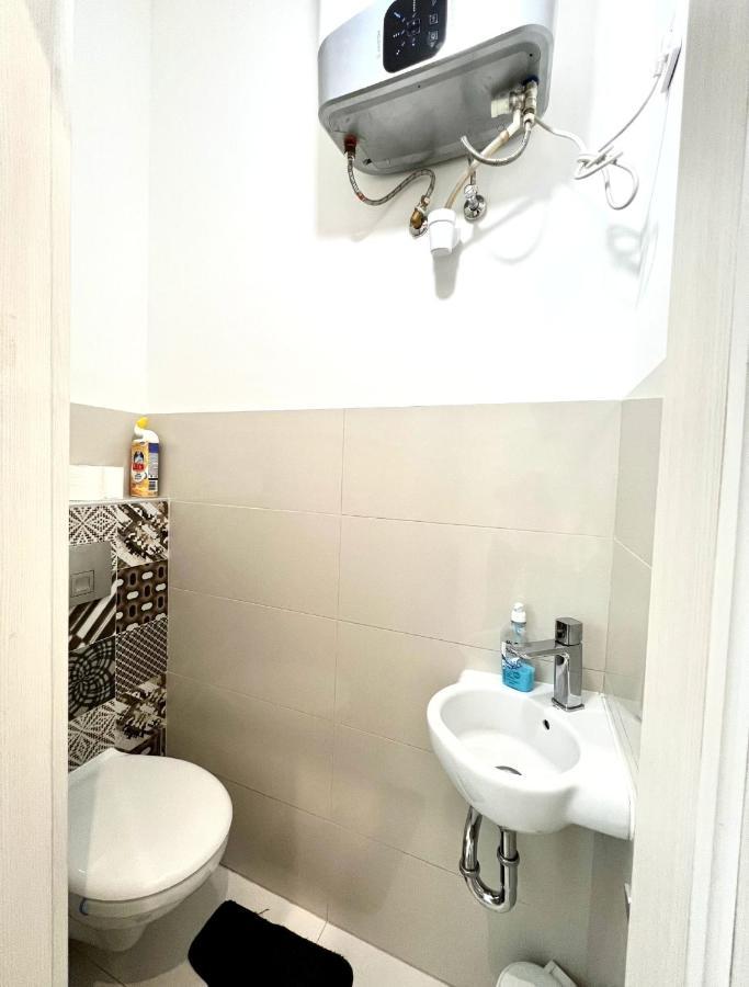 Wonderful Design Apartment In The City Centre บูดาเปสต์ ภายนอก รูปภาพ